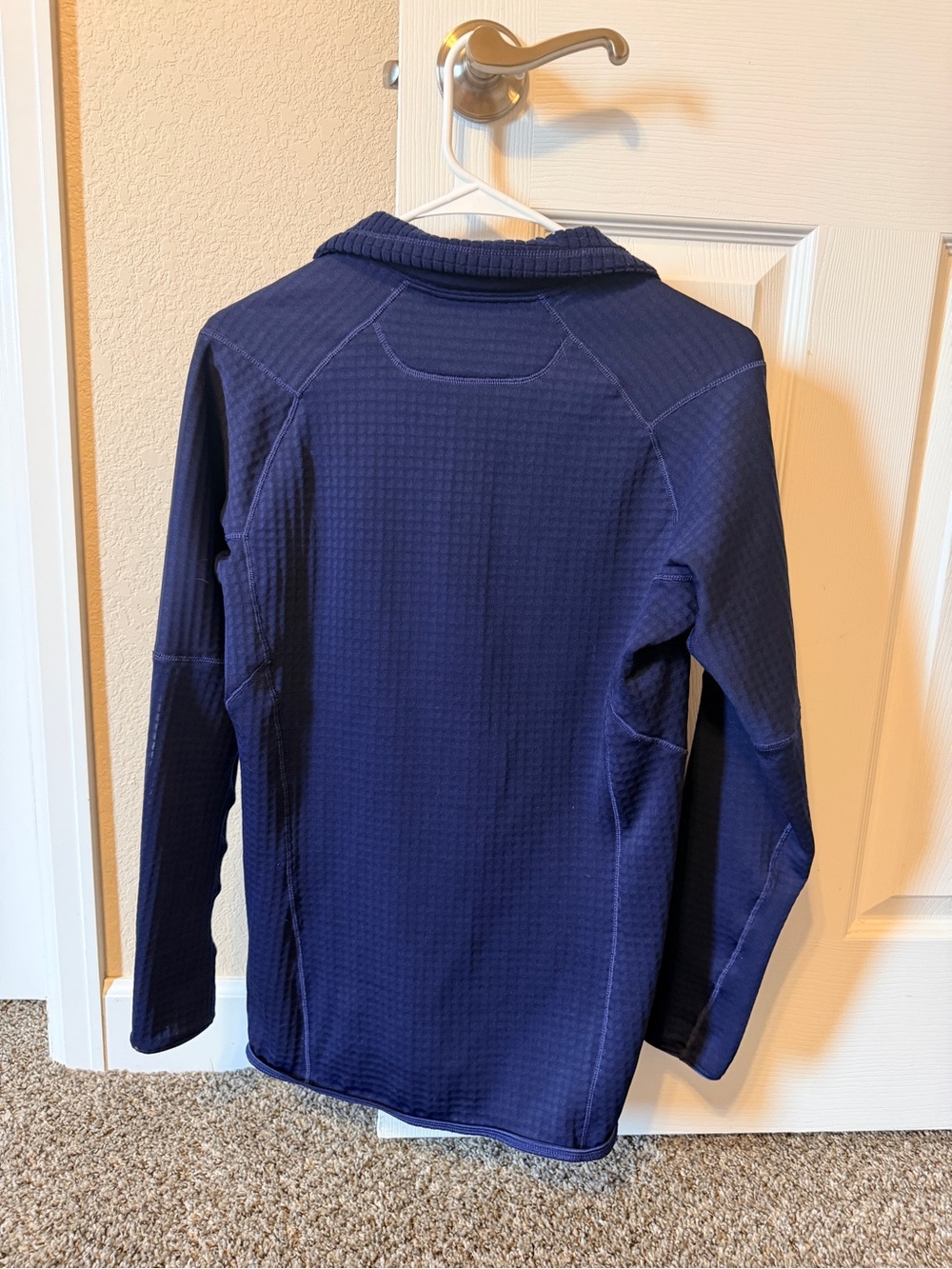 Patagonia Women's R1 Fleece Pullover - Picture 3 of 3